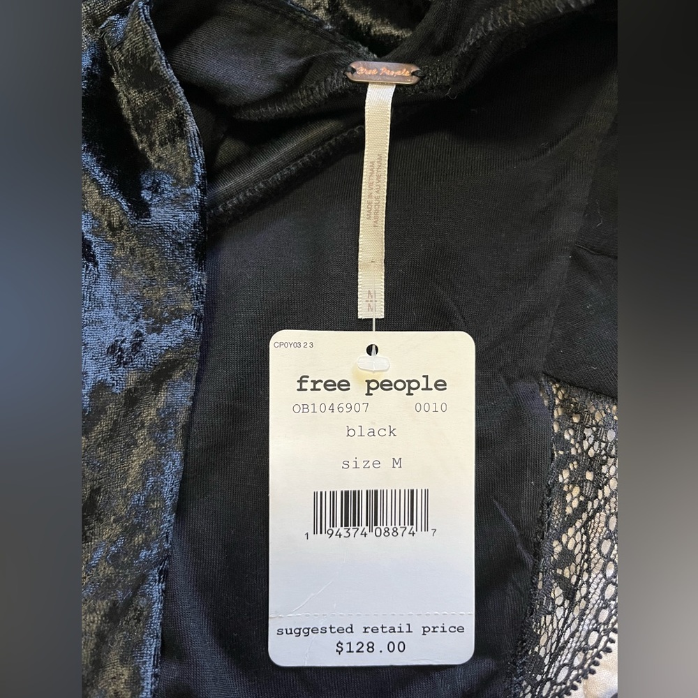 NWT FREE PEOPLE KAT velvet and faux lace wrap dress size medium - Picture 8 of 11